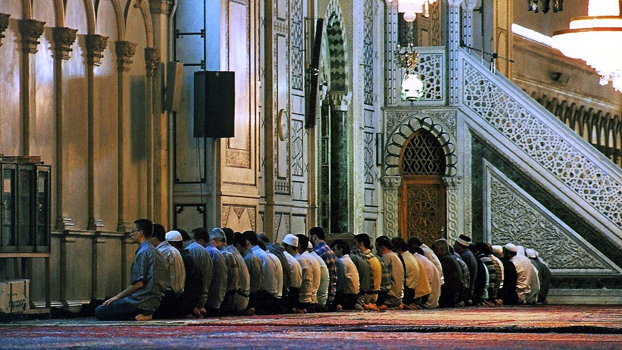 Le khushu' : comment prier avec le cœur, pas seulement le corps